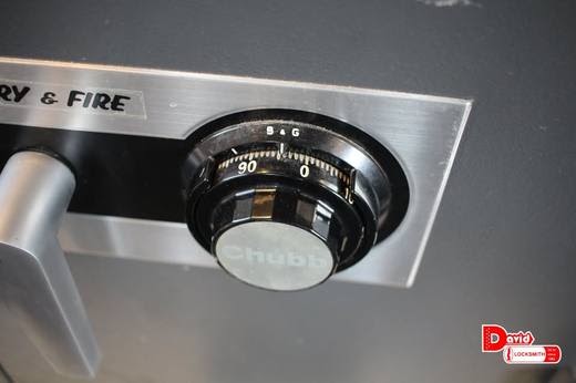 The safe for sale, condition photo two